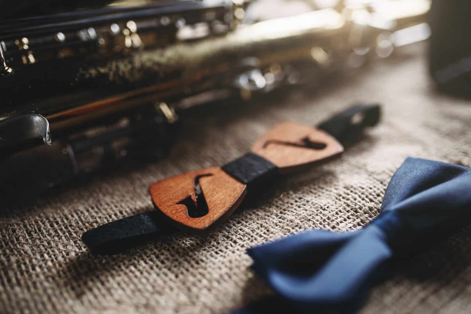 nœud papillon en bois