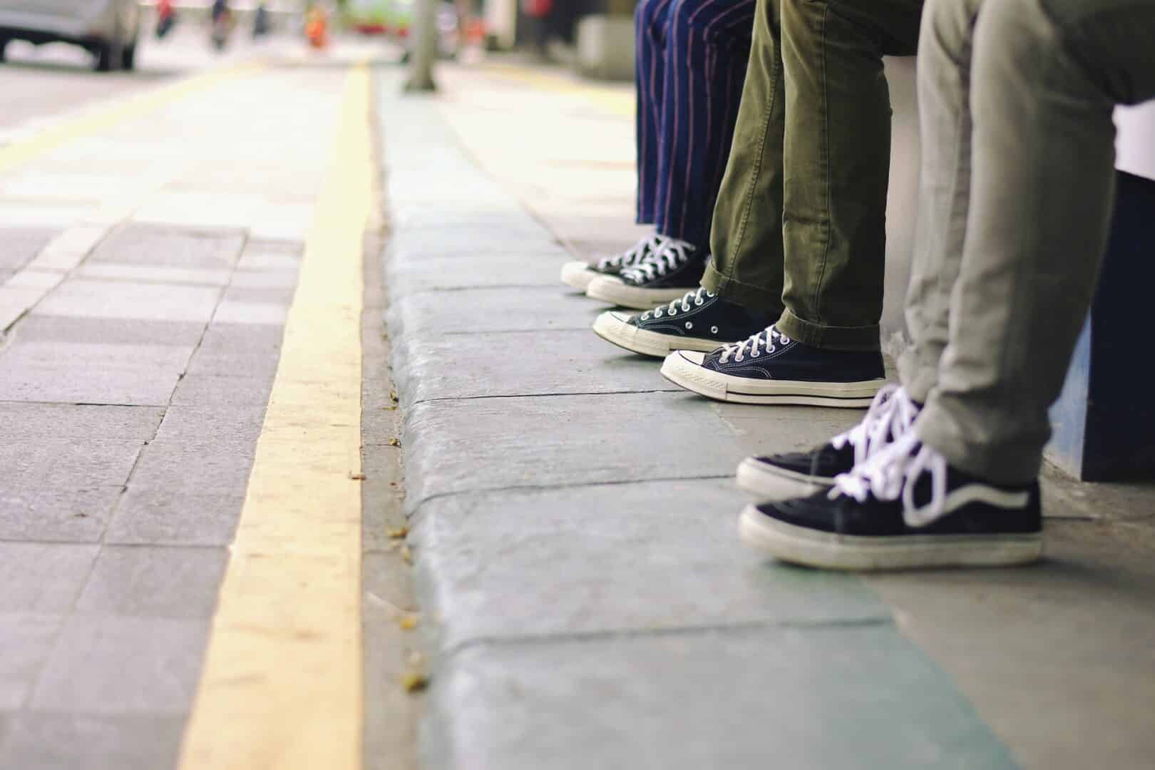 comment bien associer ses baskets avec sa tenue